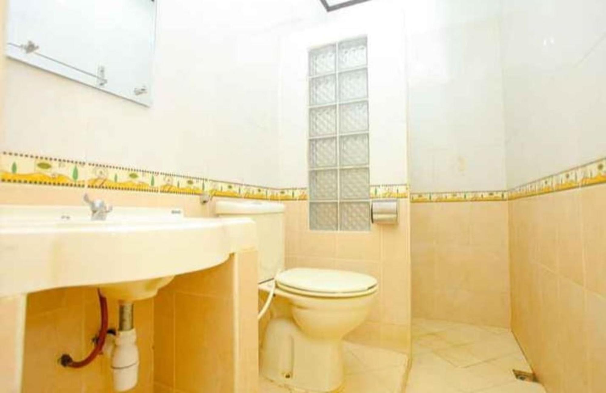 Hotel Gading Kencana Samarinda Esterno foto